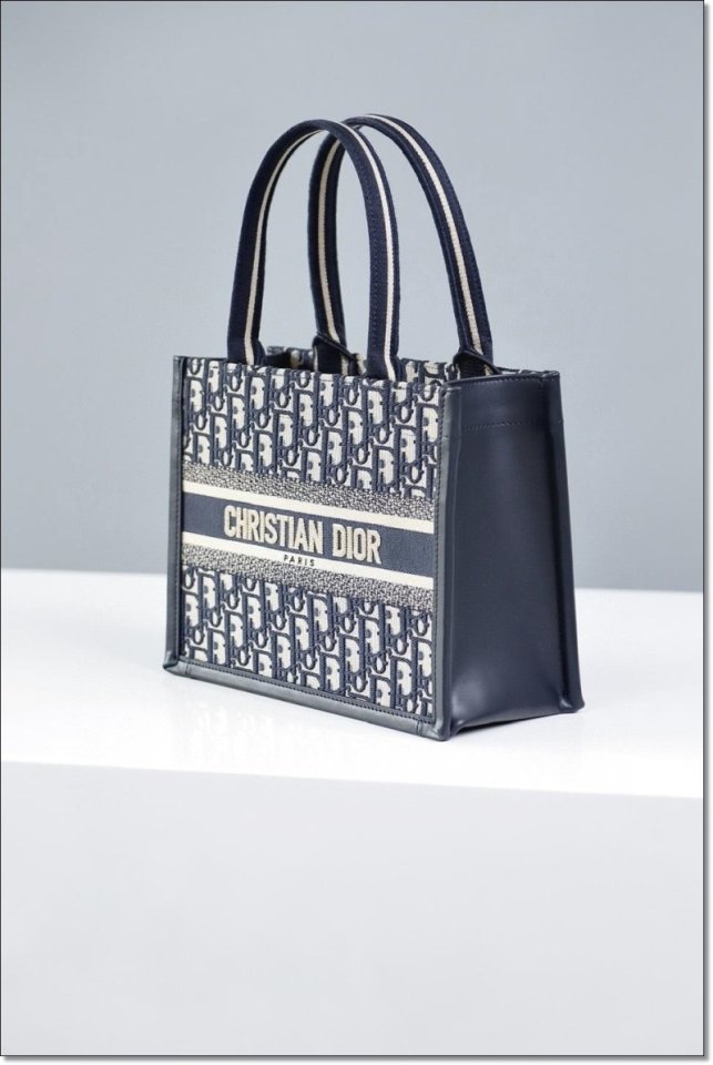 00c88b9a4758fd9c4a81455fd4ff2c96_1719292675_3599.jpg 00c88b9a4758fd9c4a81455fd4ff2c96_1719292675_3599.jpg