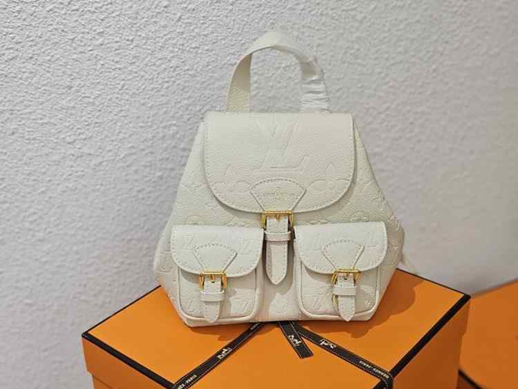 3a6448c2d015b7f8f1aa787e05206b68_1750059696_4247.jpg 3a6448c2d015b7f8f1aa787e05206b68_1750059696_4247.jpg