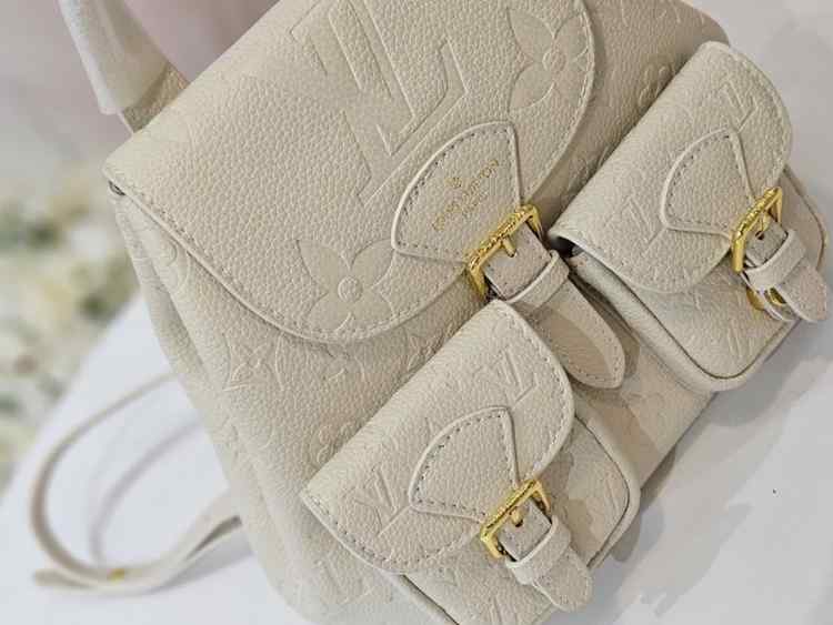 3a6448c2d015b7f8f1aa787e05206b68_1750059698_3881.jpg 3a6448c2d015b7f8f1aa787e05206b68_1750059698_3881.jpg