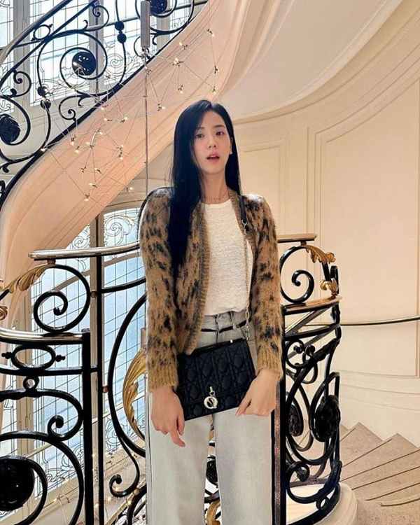 2b2ef4e3190057f3f4e931fd4084f4a3_1753778757_1719.jpg 2b2ef4e3190057f3f4e931fd4084f4a3_1753778757_1719.jpg