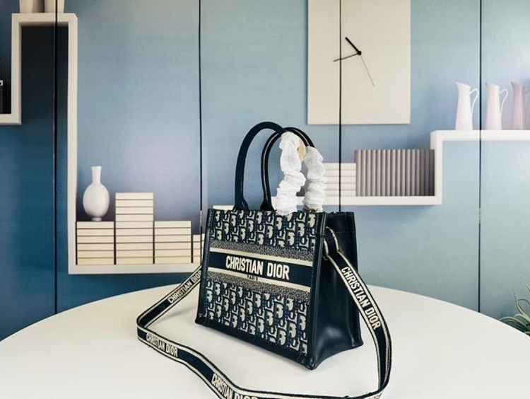 2b2ef4e3190057f3f4e931fd4084f4a3_1753779452_0923.jpg 2b2ef4e3190057f3f4e931fd4084f4a3_1753779452_0923.jpg