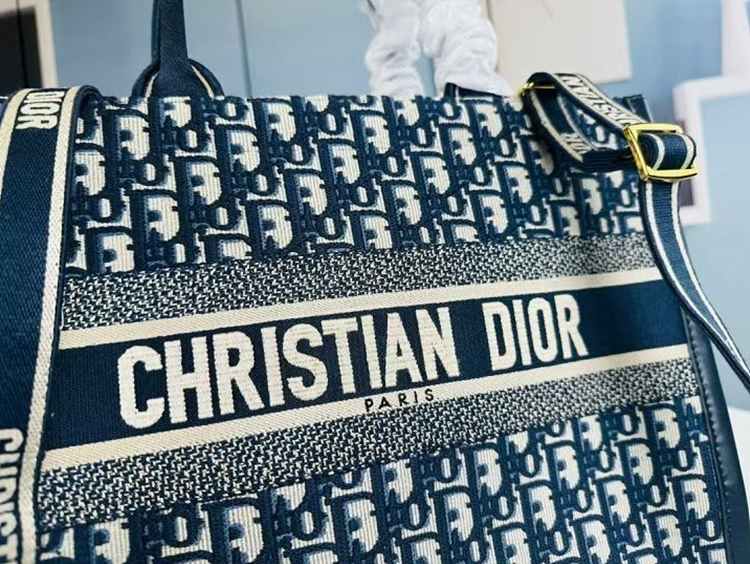 2b2ef4e3190057f3f4e931fd4084f4a3_1753779496_0728.jpg 2b2ef4e3190057f3f4e931fd4084f4a3_1753779496_0728.jpg