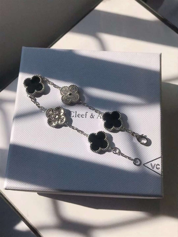 8ea70d2703afbc94d2a9b15fcff27c91_1753154273_3181.jpg 8ea70d2703afbc94d2a9b15fcff27c91_1753154273_3181.jpg