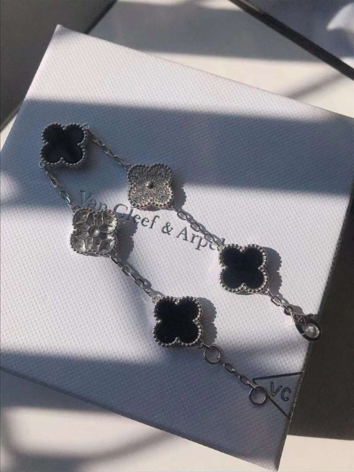 8ea70d2703afbc94d2a9b15fcff27c91_1753154273_4672.jpg 8ea70d2703afbc94d2a9b15fcff27c91_1753154273_4672.jpg