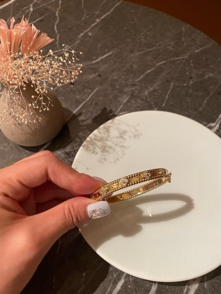 8ea70d2703afbc94d2a9b15fcff27c91_1753154651_2252.jpg 8ea70d2703afbc94d2a9b15fcff27c91_1753154651_2252.jpg