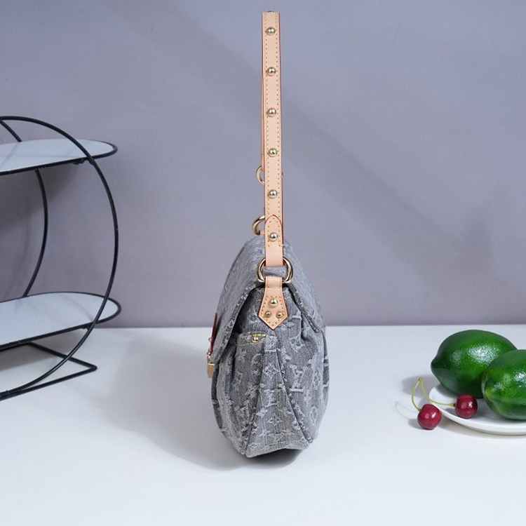 9653b35c1e086a960a0e1035f99be8d2_1751523758_8666.jpg 9653b35c1e086a960a0e1035f99be8d2_1751523758_8666.jpg