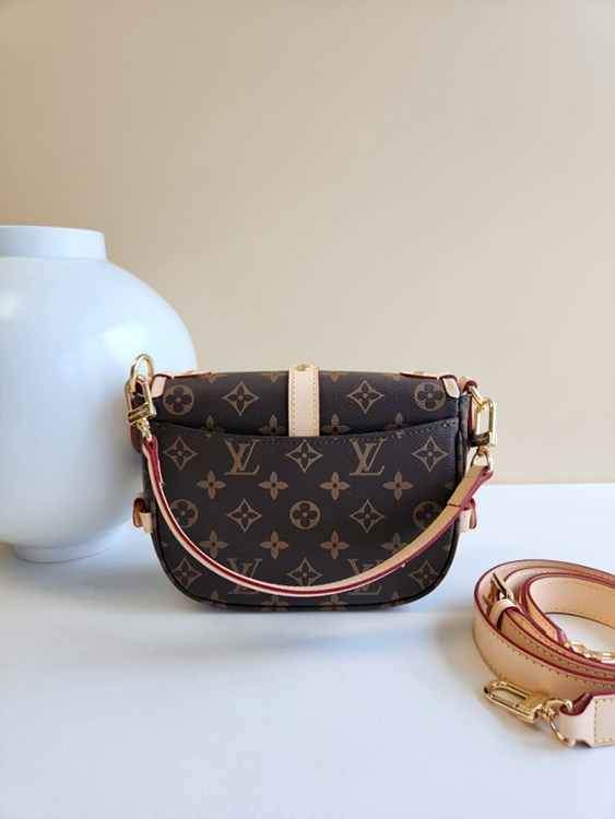 512b81197adbd72134d128501f1a63fe_1754465127_2706.jpg 512b81197adbd72134d128501f1a63fe_1754465127_2706.jpg