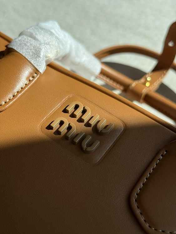 2db579efacb4500755a9e11e2bca4a20_1758531470_368.jpg 2db579efacb4500755a9e11e2bca4a20_1758531470_368.jpg