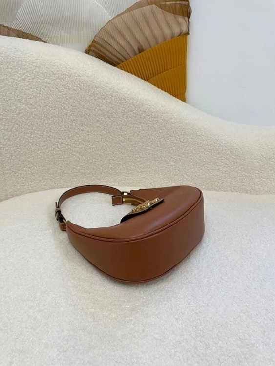 ab9ee76b4d8aca43a6980de502a9cad1_1758864888_3337.jpg ab9ee76b4d8aca43a6980de502a9cad1_1758864888_3337.jpg