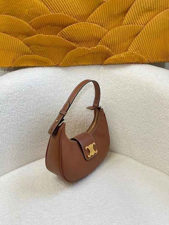 ab9ee76b4d8aca43a6980de502a9cad1_1758864888_6198.jpg ab9ee76b4d8aca43a6980de502a9cad1_1758864888_6198.jpg