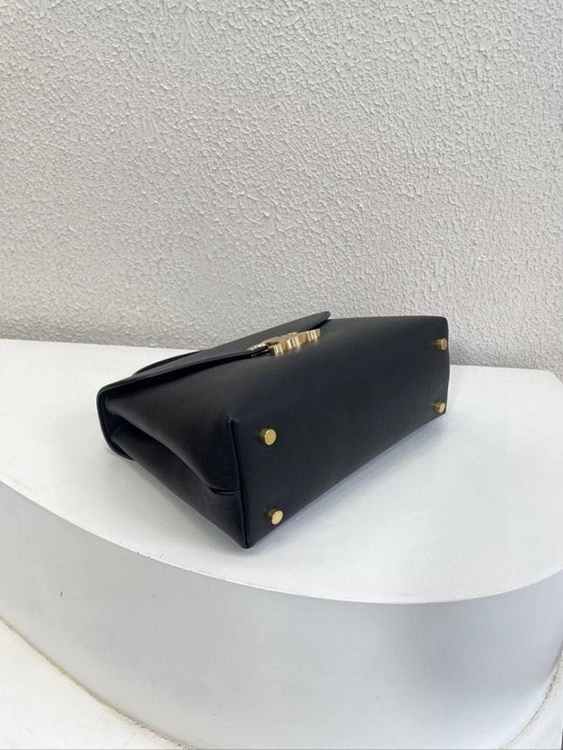 ab9ee76b4d8aca43a6980de502a9cad1_1758865000_2207.jpg ab9ee76b4d8aca43a6980de502a9cad1_1758865000_2207.jpg