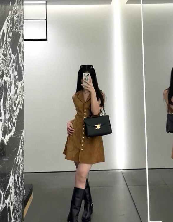 ab9ee76b4d8aca43a6980de502a9cad1_1758865000_5233.jpg ab9ee76b4d8aca43a6980de502a9cad1_1758865000_5233.jpg