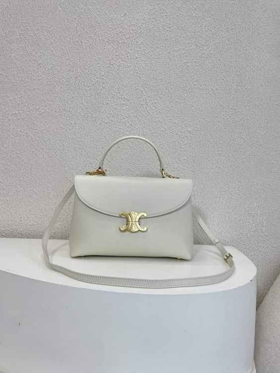 ab9ee76b4d8aca43a6980de502a9cad1_1758865033_3426.jpg ab9ee76b4d8aca43a6980de502a9cad1_1758865033_3426.jpg