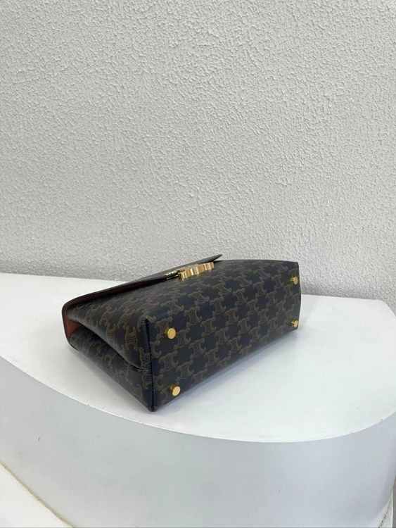 ab9ee76b4d8aca43a6980de502a9cad1_1758865075_5481.jpg ab9ee76b4d8aca43a6980de502a9cad1_1758865075_5481.jpg