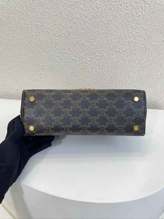 ab9ee76b4d8aca43a6980de502a9cad1_1758865075_7185.jpg ab9ee76b4d8aca43a6980de502a9cad1_1758865075_7185.jpg