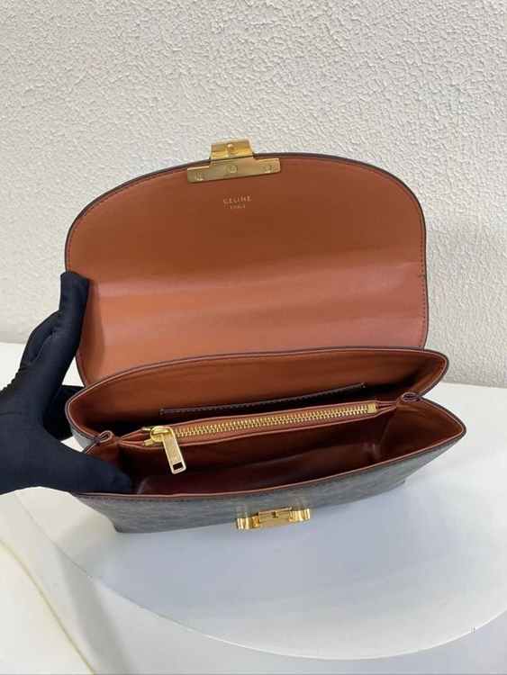 ab9ee76b4d8aca43a6980de502a9cad1_1758865075_8417.jpg ab9ee76b4d8aca43a6980de502a9cad1_1758865075_8417.jpg