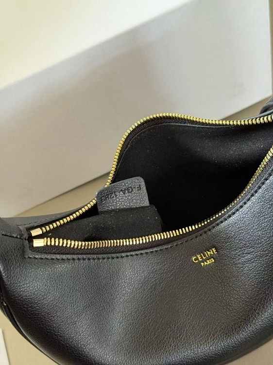 ab9ee76b4d8aca43a6980de502a9cad1_1758865338_2242.jpg ab9ee76b4d8aca43a6980de502a9cad1_1758865338_2242.jpg