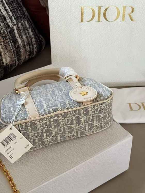 e3dae71508bf7f7ff2578e324d0d40a7_1758609428_4727.jpg e3dae71508bf7f7ff2578e324d0d40a7_1758609428_4727.jpg