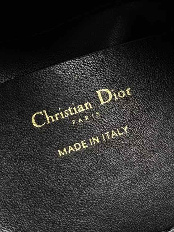 e3dae71508bf7f7ff2578e324d0d40a7_1758609591_1119.jpg e3dae71508bf7f7ff2578e324d0d40a7_1758609591_1119.jpg