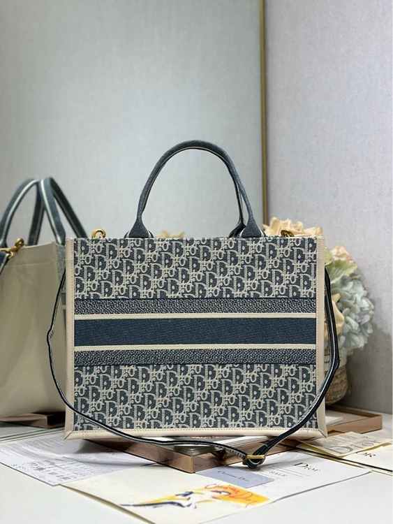 e3dae71508bf7f7ff2578e324d0d40a7_1758609632_975.jpg e3dae71508bf7f7ff2578e324d0d40a7_1758609632_975.jpg