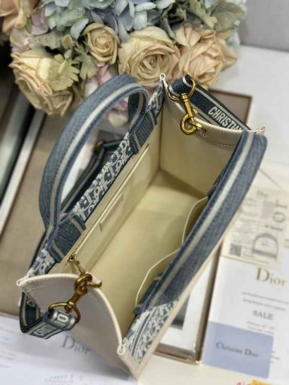 e3dae71508bf7f7ff2578e324d0d40a7_1758609672_6191.jpg e3dae71508bf7f7ff2578e324d0d40a7_1758609672_6191.jpg