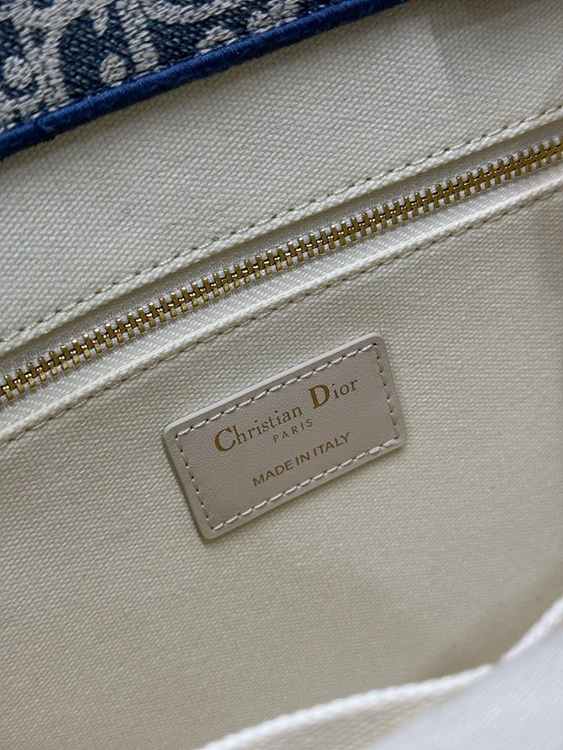 e3dae71508bf7f7ff2578e324d0d40a7_1758609672_6823.jpg e3dae71508bf7f7ff2578e324d0d40a7_1758609672_6823.jpg