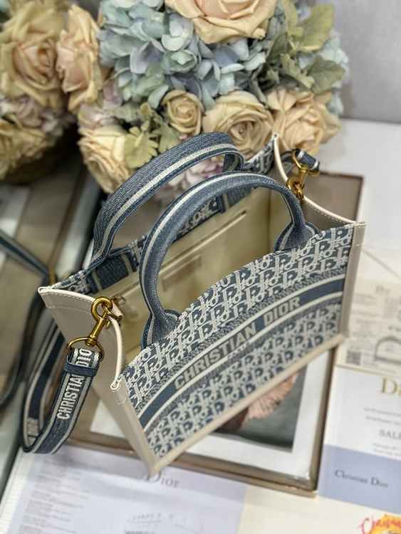 e3dae71508bf7f7ff2578e324d0d40a7_1758609672_8093.jpg e3dae71508bf7f7ff2578e324d0d40a7_1758609672_8093.jpg