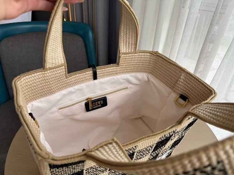 e3dae71508bf7f7ff2578e324d0d40a7_1758609892_3611.jpg e3dae71508bf7f7ff2578e324d0d40a7_1758609892_3611.jpg