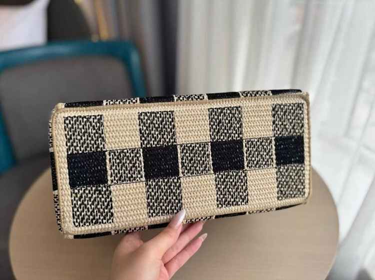 e3dae71508bf7f7ff2578e324d0d40a7_1758609892_4254.jpg e3dae71508bf7f7ff2578e324d0d40a7_1758609892_4254.jpg