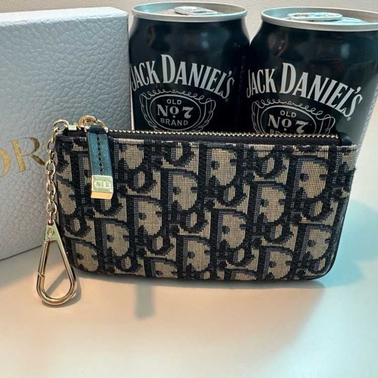 e66359a78471acd5f4b5b5e23504f4f6_1758096216_0948.jpg e66359a78471acd5f4b5b5e23504f4f6_1758096216_0948.jpg