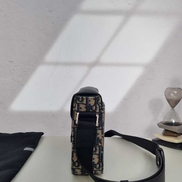 e66359a78471acd5f4b5b5e23504f4f6_1758096252_2779.jpg e66359a78471acd5f4b5b5e23504f4f6_1758096252_2779.jpg