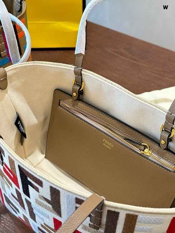 14152e10e6864892c06b2c52c87a93b7_1762496495_558.jpg 14152e10e6864892c06b2c52c87a93b7_1762496495_558.jpg