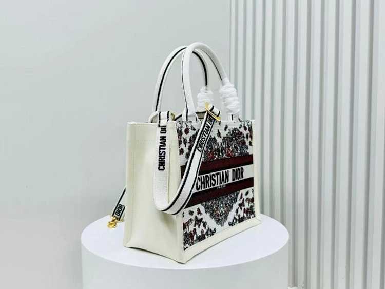 151b1a4575df0babfa97ed94da263dd4_1765265170_7161.jpg 151b1a4575df0babfa97ed94da263dd4_1765265170_7161.jpg