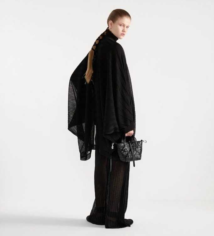 786249b21da69e08df24f6ba33f7067f_1766472549_2265.jpg 786249b21da69e08df24f6ba33f7067f_1766472549_2265.jpg