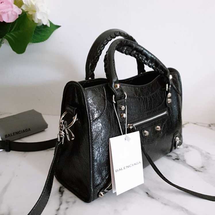 82d42d9d4ac35be0495ce20fda36ace3_1766043877_0633.jpg 82d42d9d4ac35be0495ce20fda36ace3_1766043877_0633.jpg