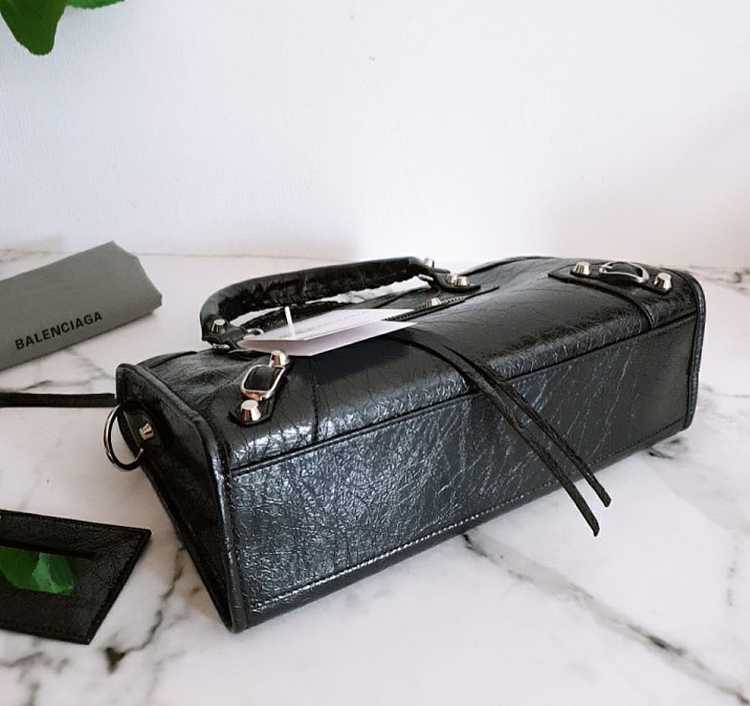 82d42d9d4ac35be0495ce20fda36ace3_1766043877_2437.jpg 82d42d9d4ac35be0495ce20fda36ace3_1766043877_2437.jpg