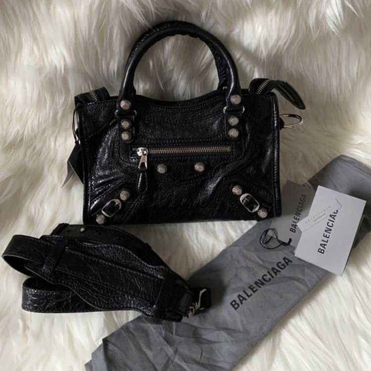 82d42d9d4ac35be0495ce20fda36ace3_1766043877_4369.jpg 82d42d9d4ac35be0495ce20fda36ace3_1766043877_4369.jpg