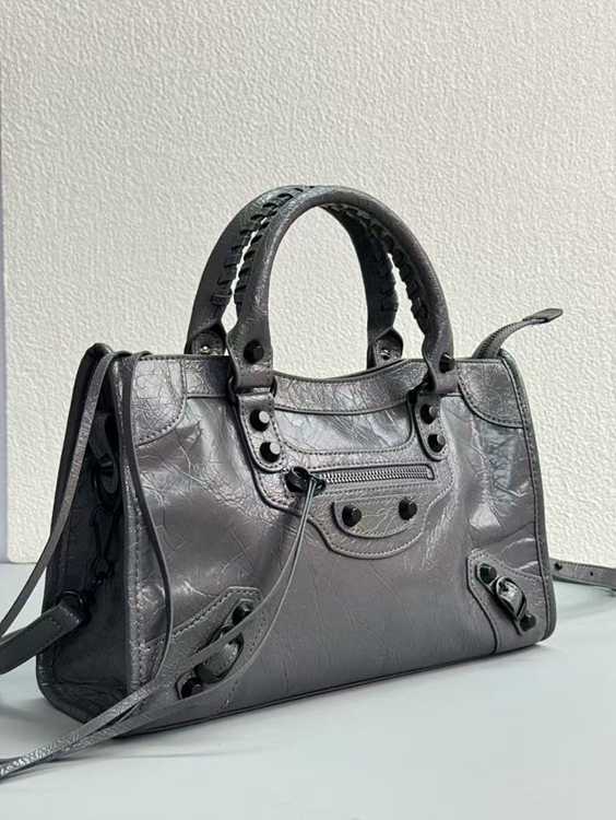 82d42d9d4ac35be0495ce20fda36ace3_1766043986_6253.jpg 82d42d9d4ac35be0495ce20fda36ace3_1766043986_6253.jpg