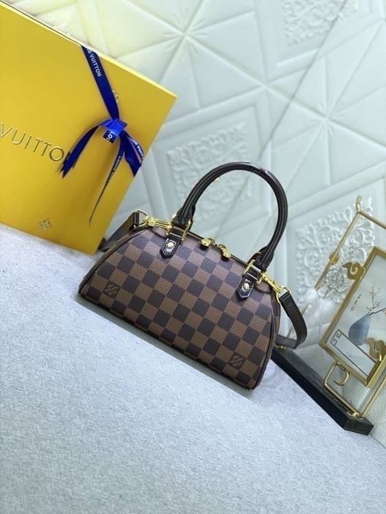 943fe7469064f1f51a356c99141a7351_1765516401_6875.jpg 943fe7469064f1f51a356c99141a7351_1765516401_6875.jpg