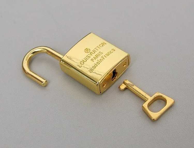 e6b0c9fb7609751af20b2e4b3028ff2b_1768204859_7112.jpg e6b0c9fb7609751af20b2e4b3028ff2b_1768204859_7112.jpg