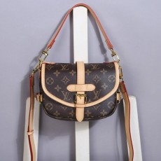 LV 루이비통 소뮤르 BB 