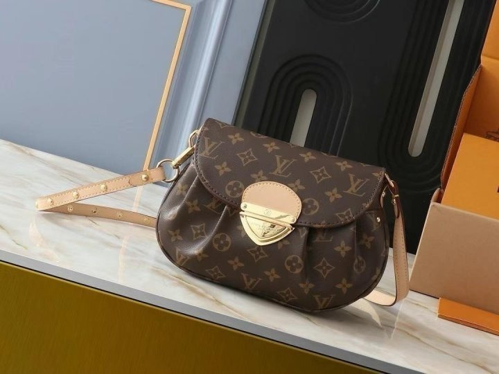LV 루이비통 선셋 모노그램 