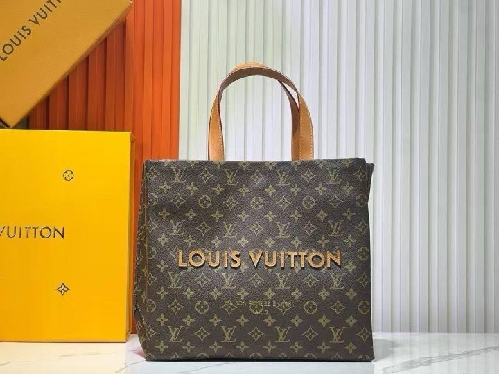 LV 루이비통 쇼퍼백 PM 