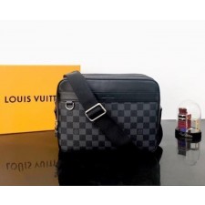 LV 루이비통 트로카데로 메신저백 