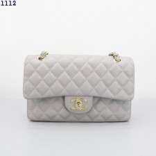 CN 샤넬 미디움 램스킨 & 골드 메탈 그레이