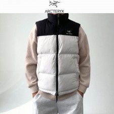 AT 아크테릭스 배색 블랙패딩조끼