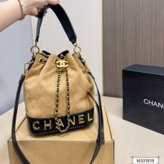 CN 샤넬 로고 버킷백 