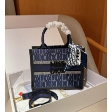 DO 디올 미스 북토트 스몰 