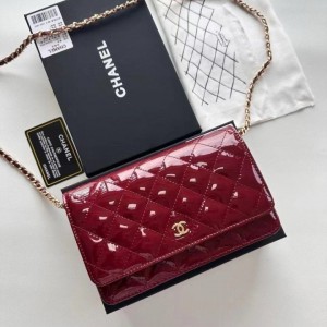 CN 샤넬 고급 페이던트 금장 신상 woc