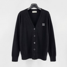 MU 미우미우 영문로고 가디건